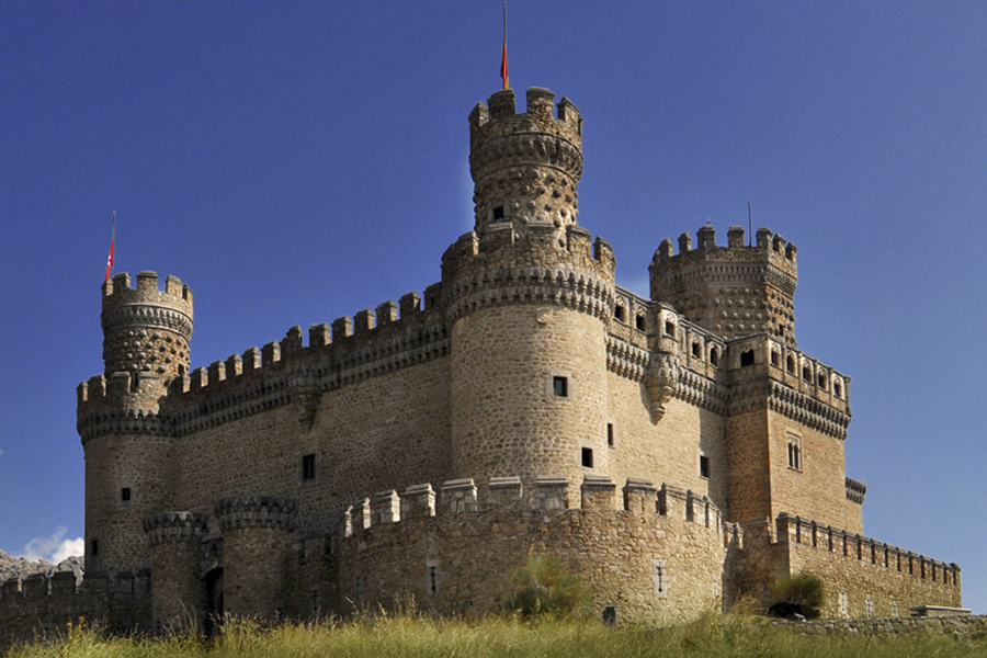 6 castles to visit in Madrid (and time travel)