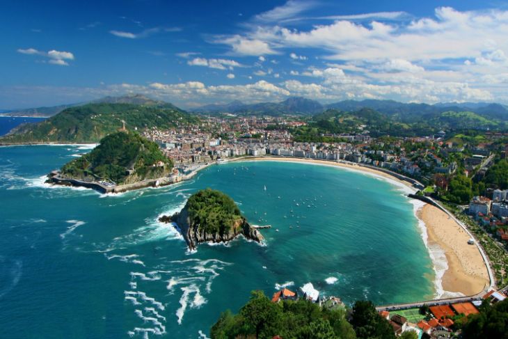 🚌 10 escapadas refrescantes para este verano (sin salir de España)
